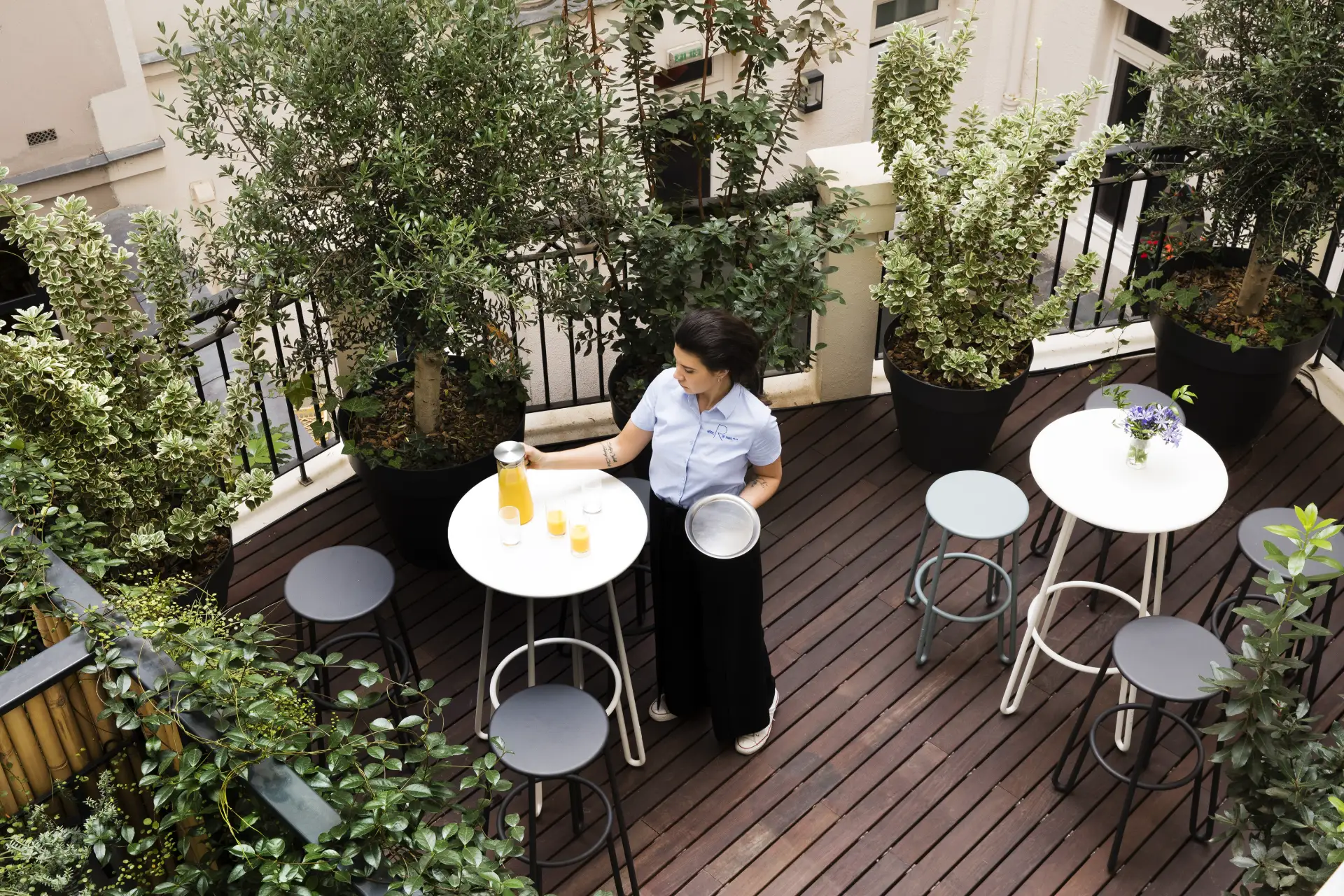 露台休息室酒吧