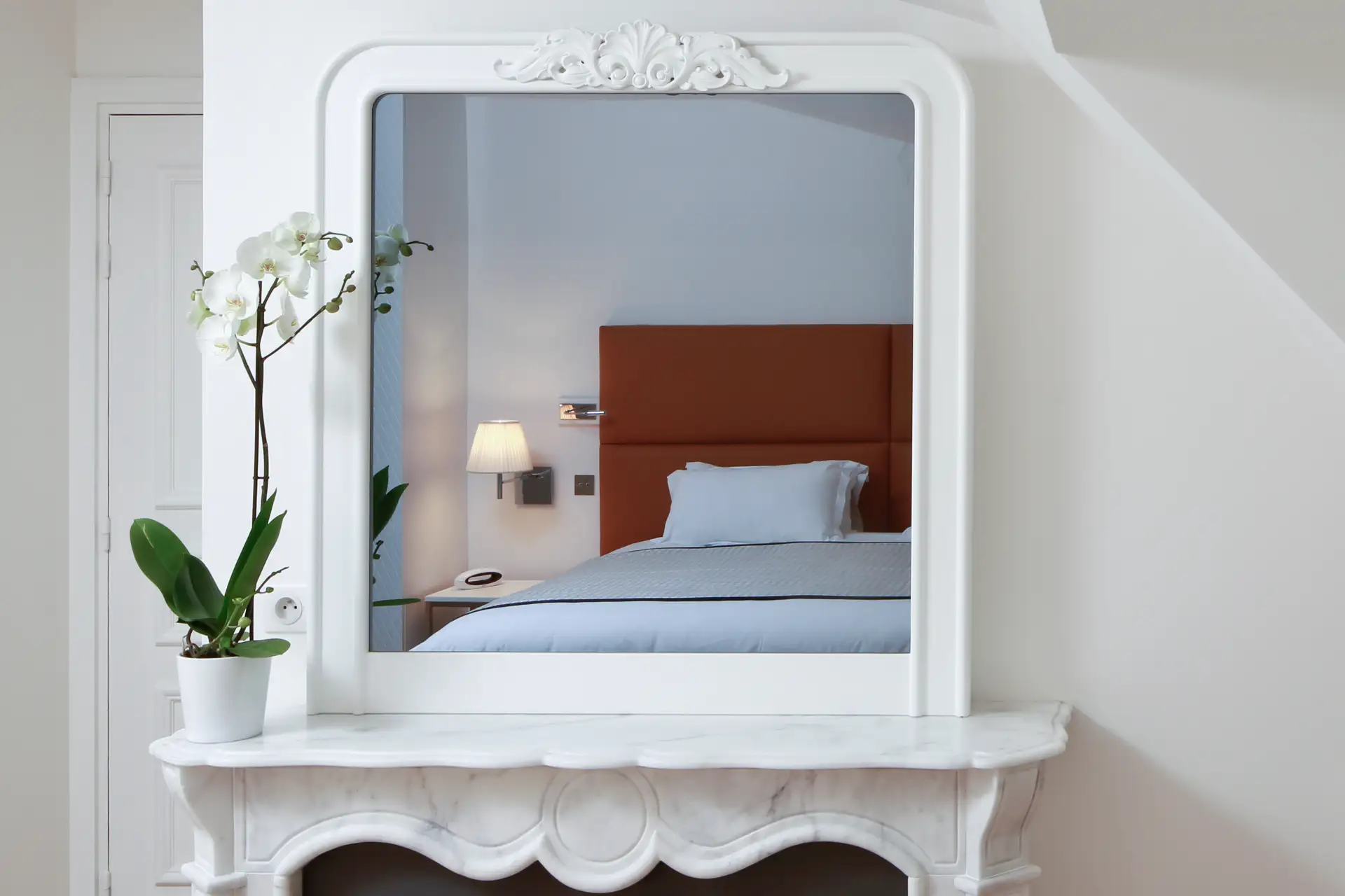 小型套房 - 镜子