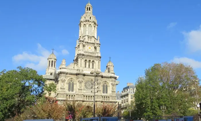 克利希与特立尼泰：贴近生活的巴黎