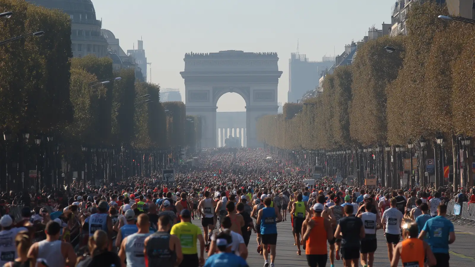 Paris Marathon 2026: Where to stay and where to watch the race to enjoy the event?