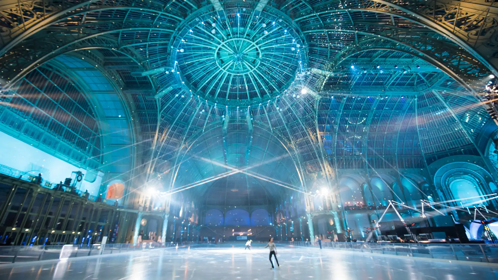 Grand Palais des Glaces 2025-2026: Eislaufen unter dem Glasdach des Grand Palais