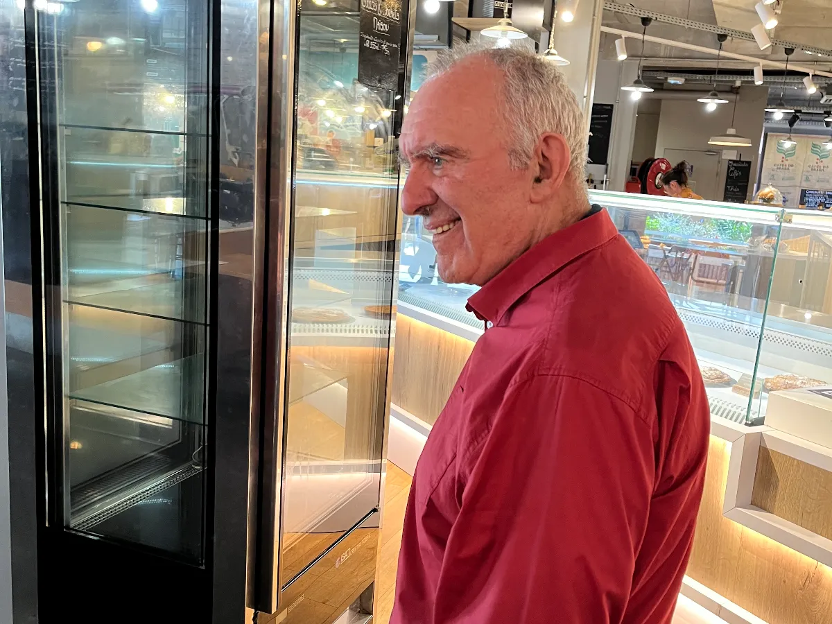 Visite aux Halles des 5 cantons – Marché, cerises et saucisson pour nos résidents