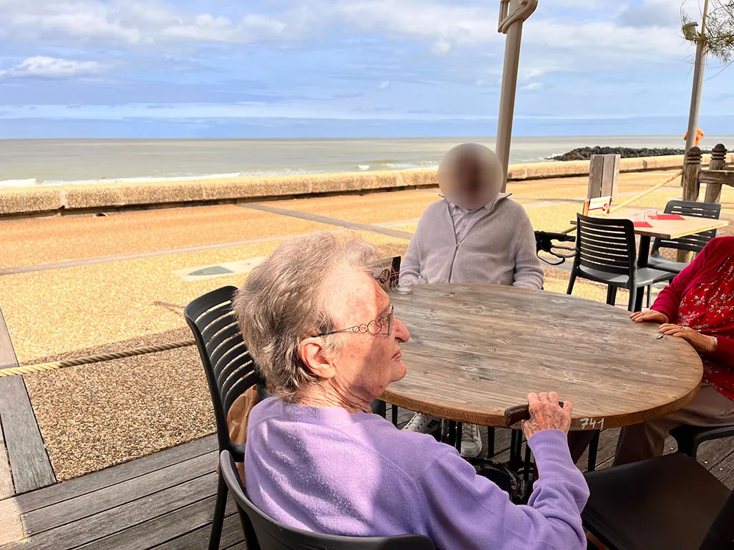 Sortie à la Chambre d'Amour à Anglet – Chocolat chaud et croissants en bord de mer