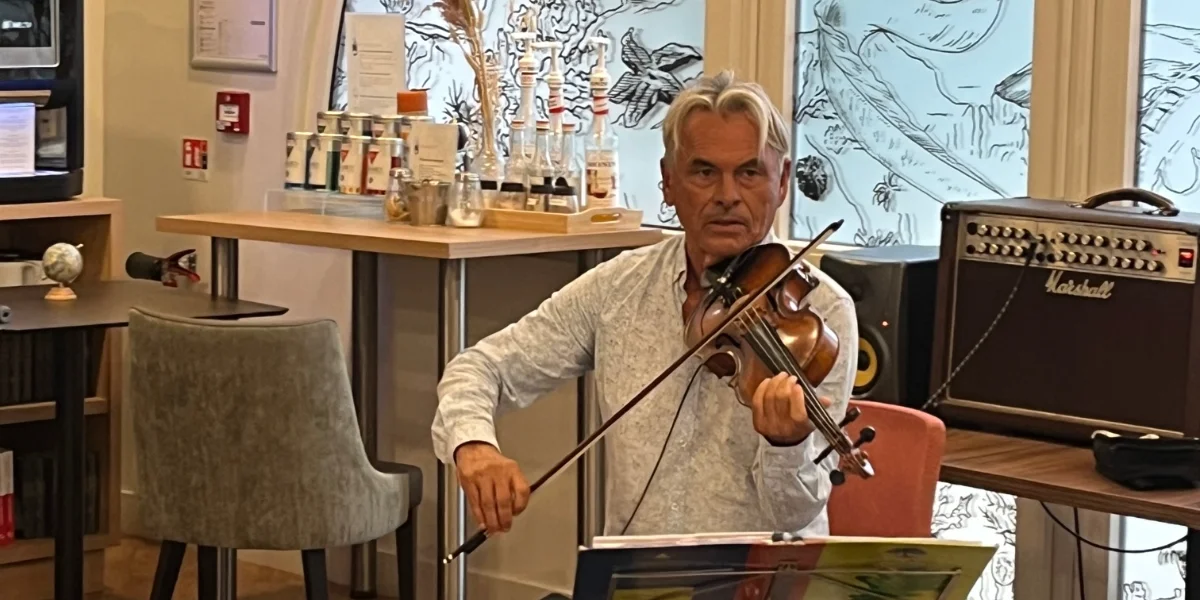 Rallye lecture avec Lulue Lecture – Victor Hugo, violon jazz et goûter à Biarritz