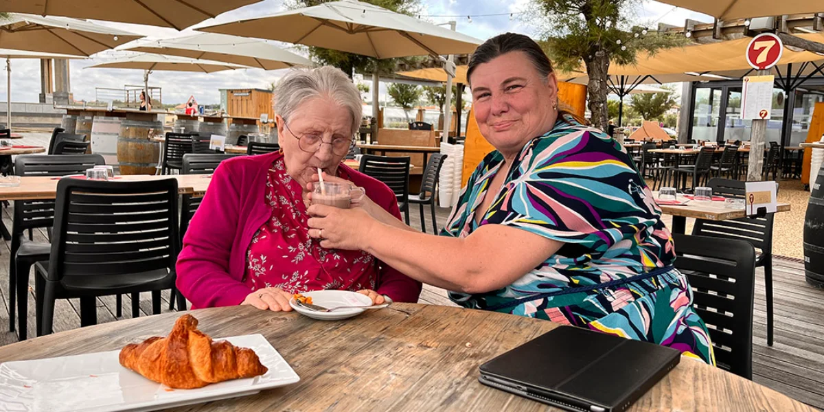 Sortie à la Chambre d'Amour à Anglet – Chocolat chaud et croissants en bord de mer